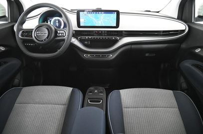 Car image 11