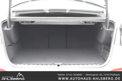 Car image 29