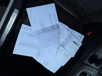 Car image 27