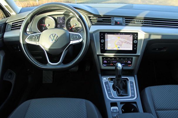 Volkswagen Passat Variant 2.0 TDI Conceptline DSG 90 kW image number 17