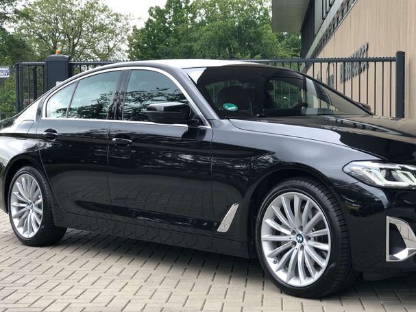 BMW 520i 135 kW image number 29