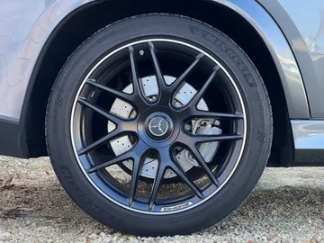 Car image 43