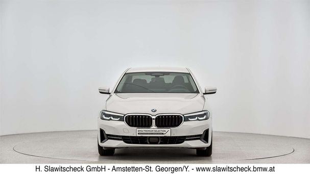 BMW 520d xDrive 140 kW image number 2