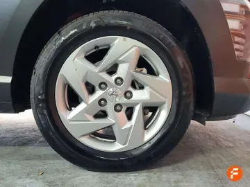 Car image 22