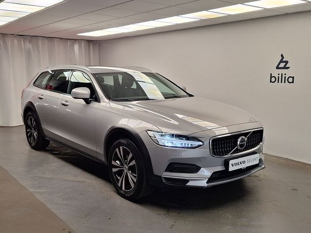 Volvo V90 Cross Country AWD B4 147 kW image number 1