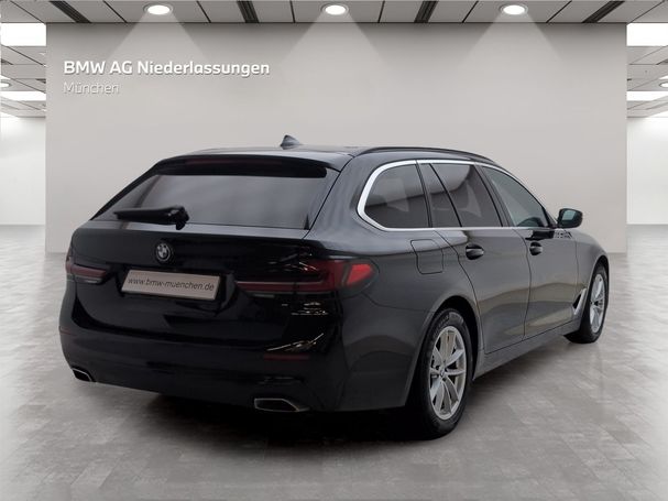 BMW 520d Touring xDrive 140 kW image number 3