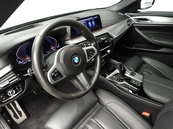 BMW 520i Touring 135 kW image number 5