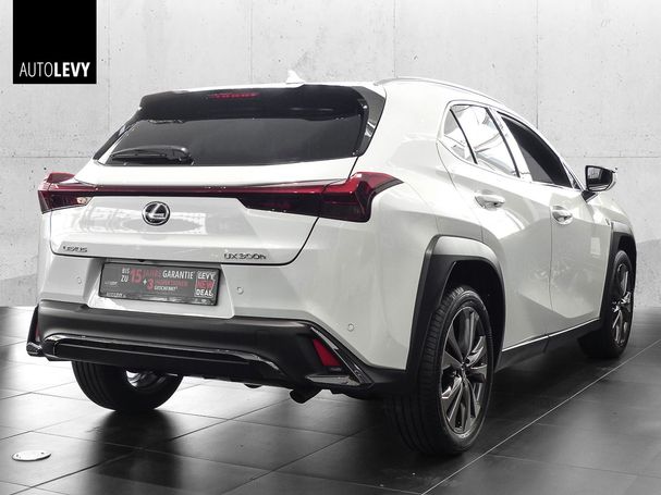 Lexus UX 300h 146 kW image number 2