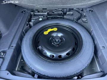Car image 36
