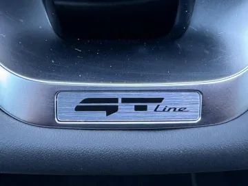 Car image 38