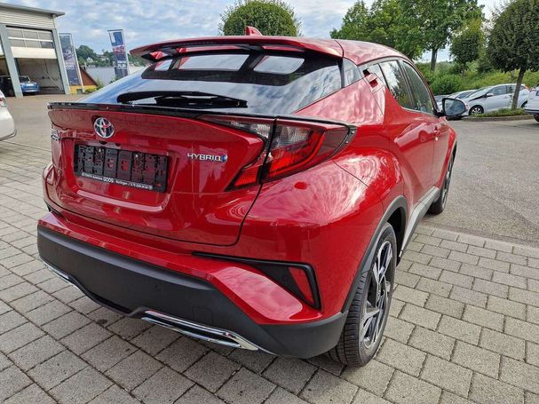 Toyota C-HR 2.0 Hybrid 135 kW image number 2