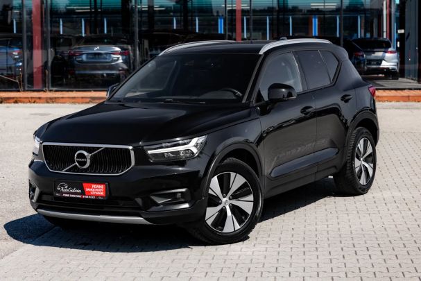 Volvo XC40 D3 Momentum 110 kW image number 1