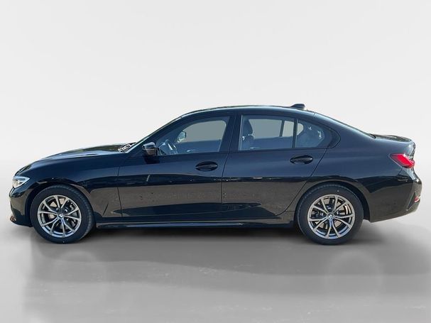 BMW 330i Sport Line 190 kW image number 5