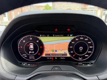Car image 26