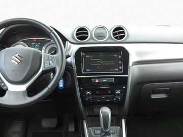 Car image 11