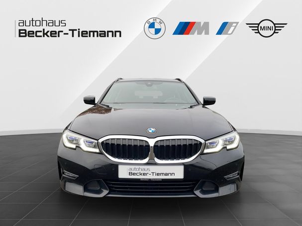 BMW 320d Touring Sport Line 140 kW image number 2