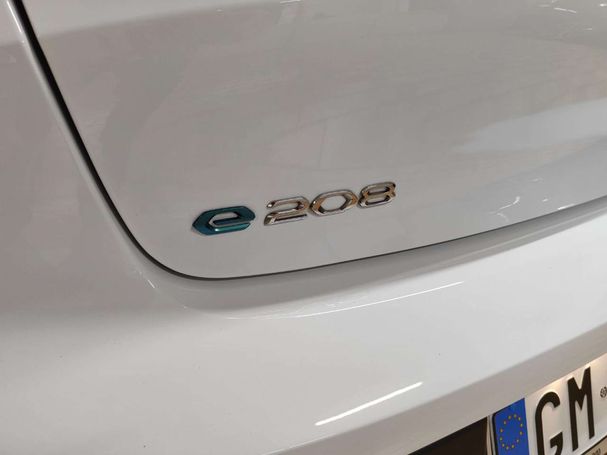 Peugeot e-208 100 kW image number 9