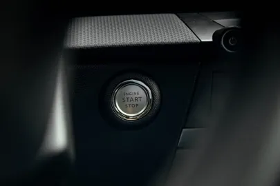 Car image 29
