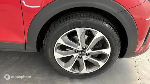 Car image 20