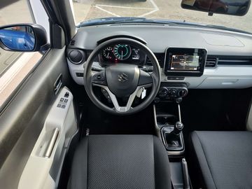 Car image 12