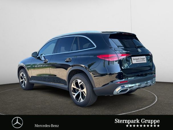 Mercedes-Benz GLC 300 de 245 kW image number 4