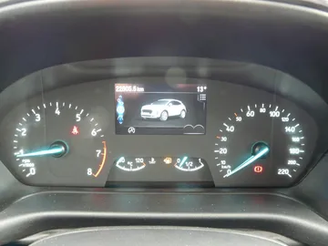 Car image 29
