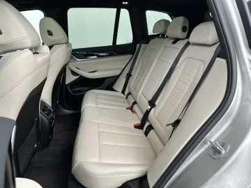 Car image 39