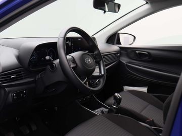 Car image 30