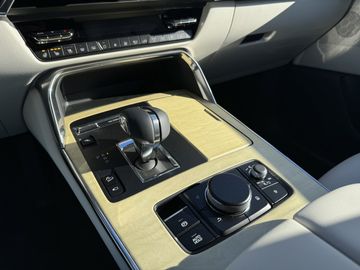 Car image 22