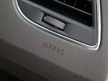 Car image 49