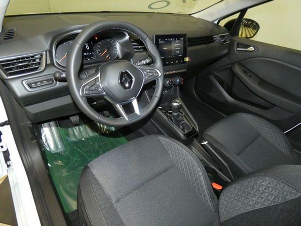 Renault Clio TCe 90 66 kW image number 12