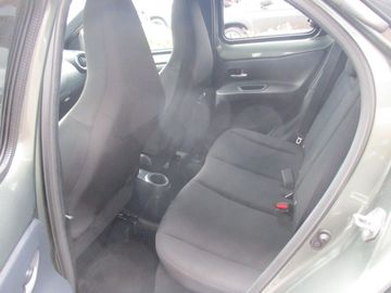 Car image 10