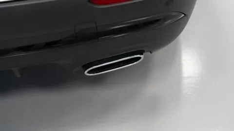 Car image 37