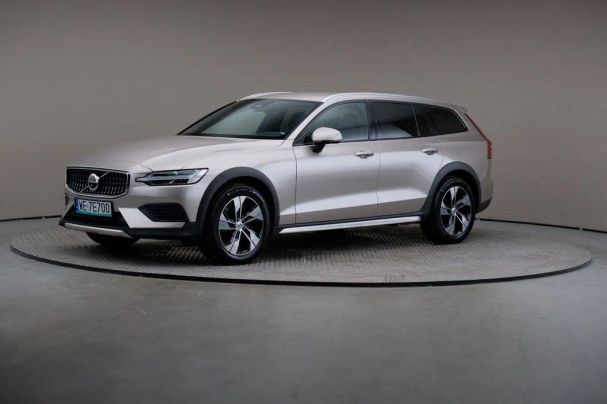 Volvo V60 Cross Country AWD 184 kW image number 1