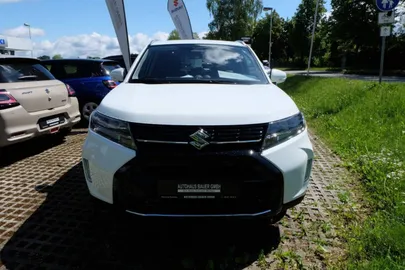 Car image 2