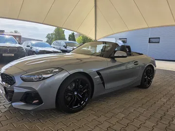 Car image 21