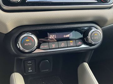 Car image 32