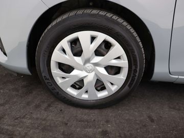 Car image 41