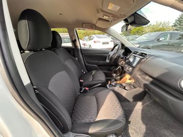 Car image 33
