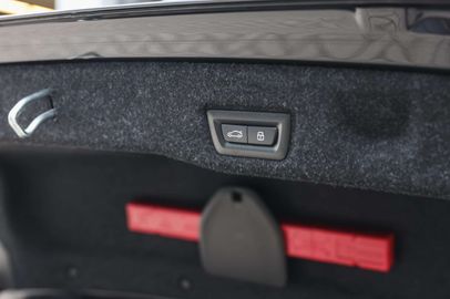 Car image 41