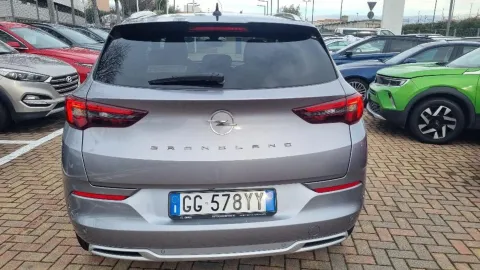 Car image 28