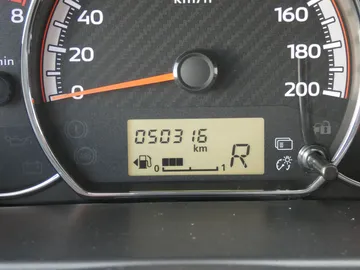 Car image 40
