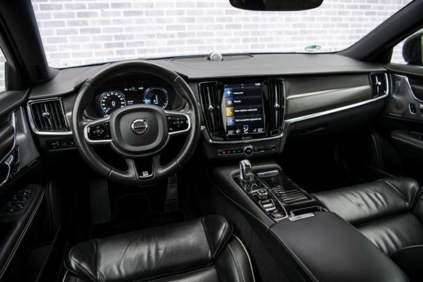 Volvo S90 T8 R Design AWD 300 kW image number 11