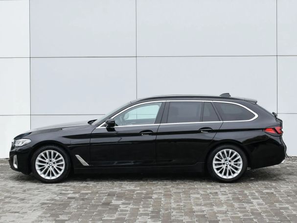 BMW 520d Touring xDrive Luxury Line 140 kW image number 11