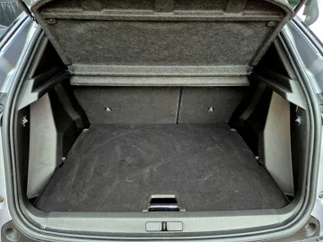 Car image 39