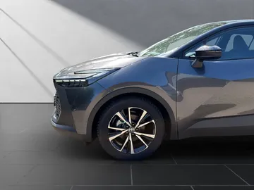 Car image 20
