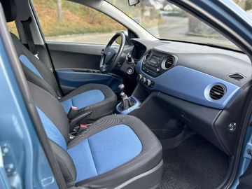 Car image 13