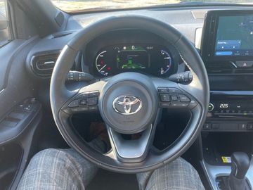 Car image 12