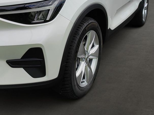 Volvo XC40 B3 Core 120 kW image number 10