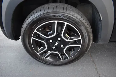 Car image 21